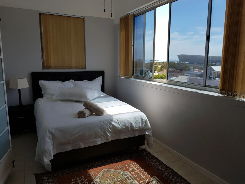 Bramber Court Art-Deco Self-Catering Apartments