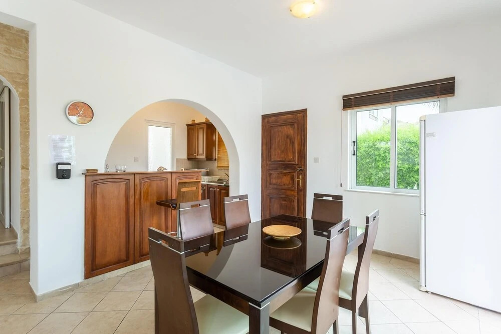 Villa Chrysanthemum Large Private Pool Walk to Beach A C Wifi