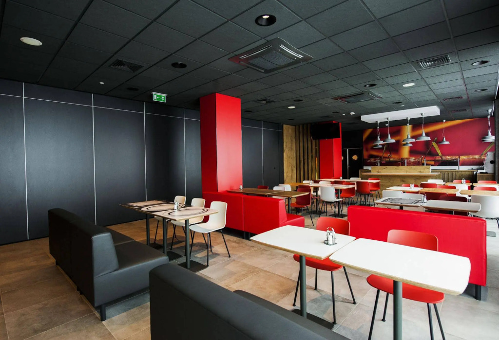 Ibis Poznan Polnoc