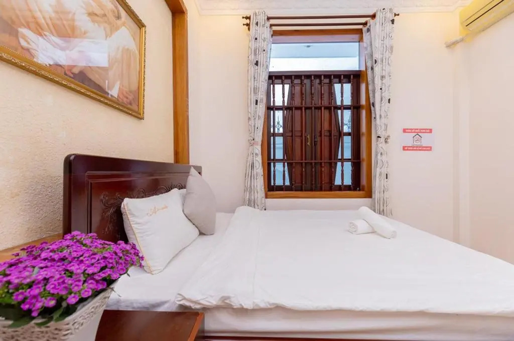 Villa 05 Lạc Long Quân