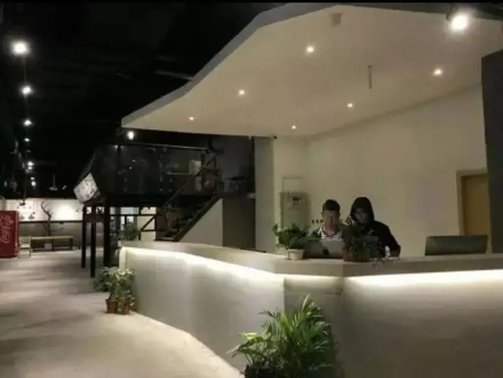 Chengdu OnTheWay Youth Hostel