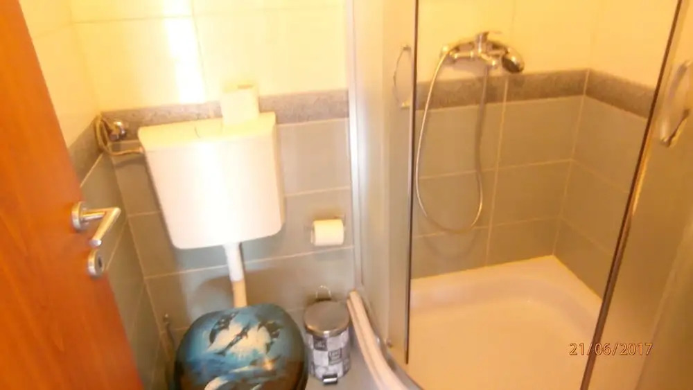 Apartment Gdinj - 2