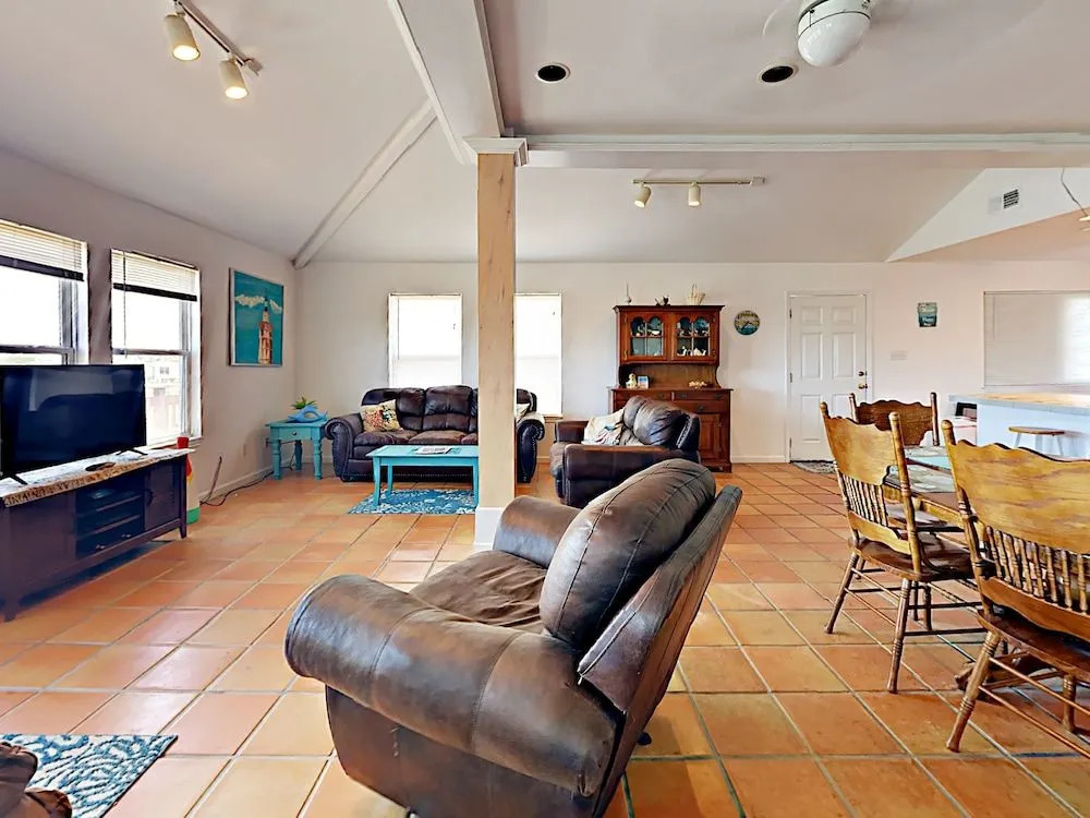 12 La Playa by RedAwning