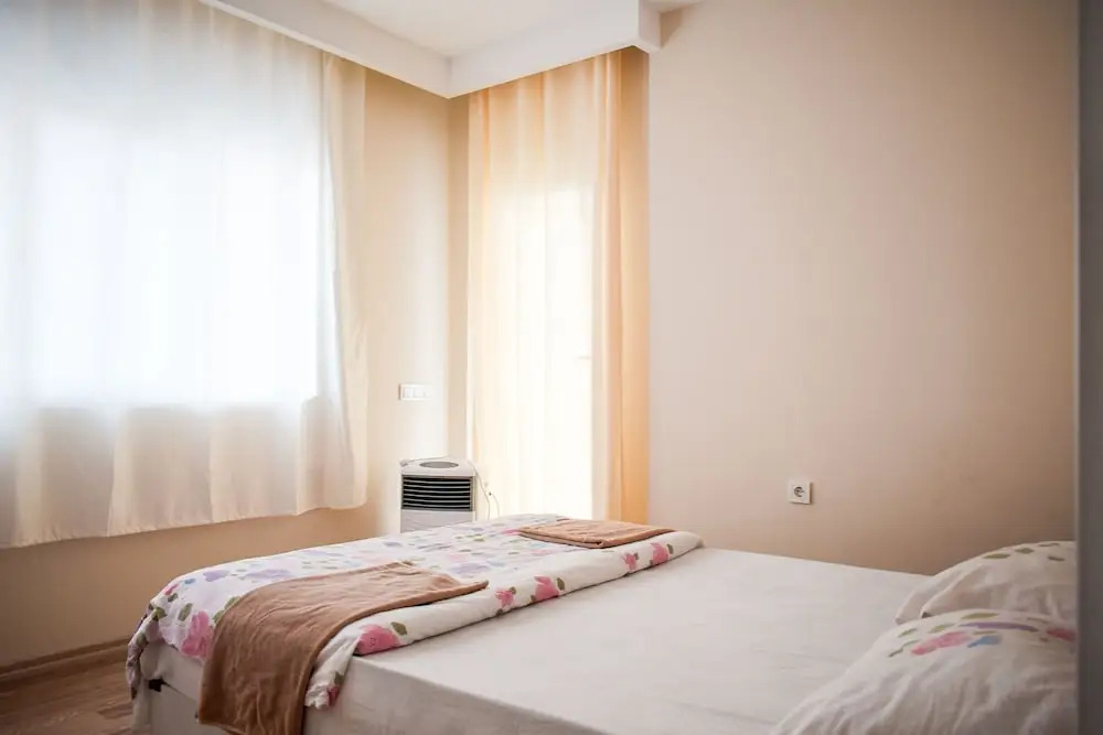 Spacious 2 Bedrooms for 5 People With Mountain View Free Wifi