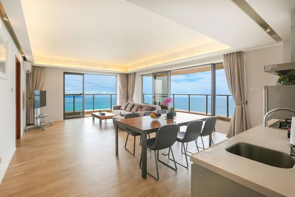 XI Yue Hai Bin Holiday Hotel