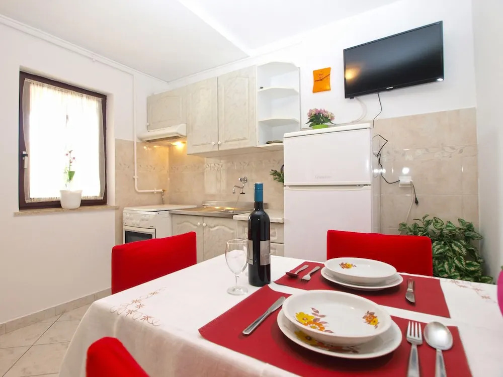 Apartment 604
