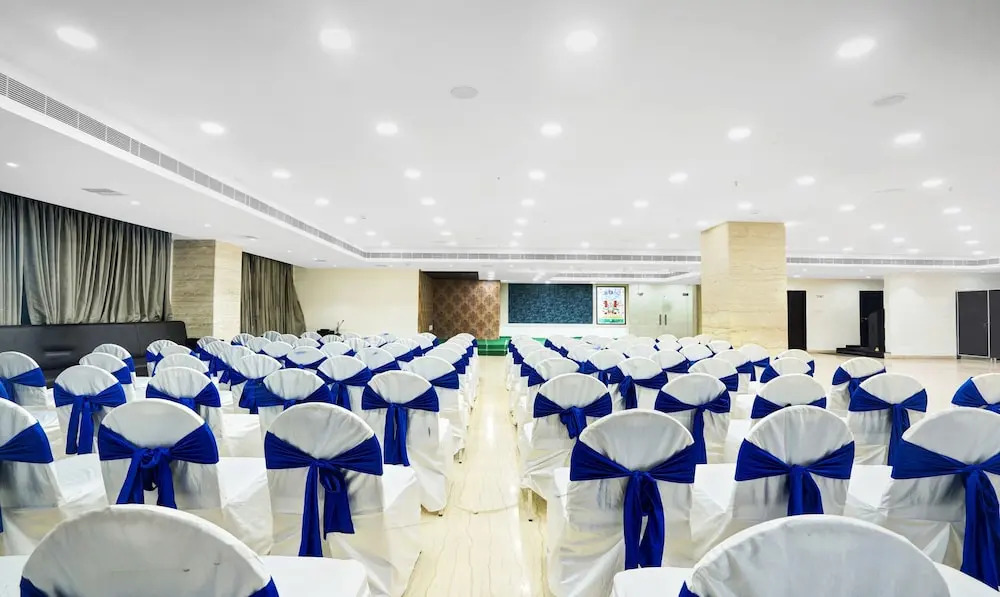 Treebo Madhuvan Grand
