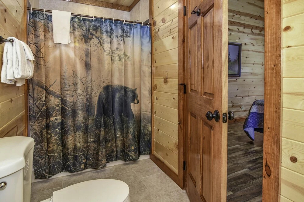 SmokyStays Indoor Heated Pool Cabin