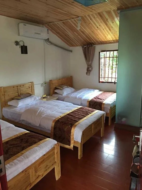 Langzhong Zhaoshi Inn