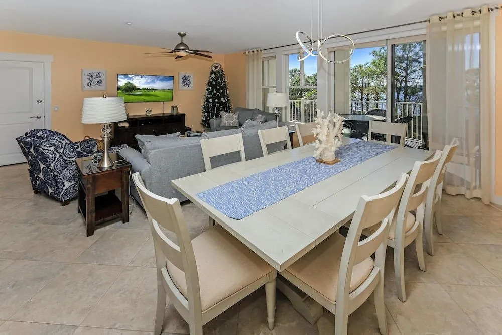 Ultimate Coastal Living With a Bay View