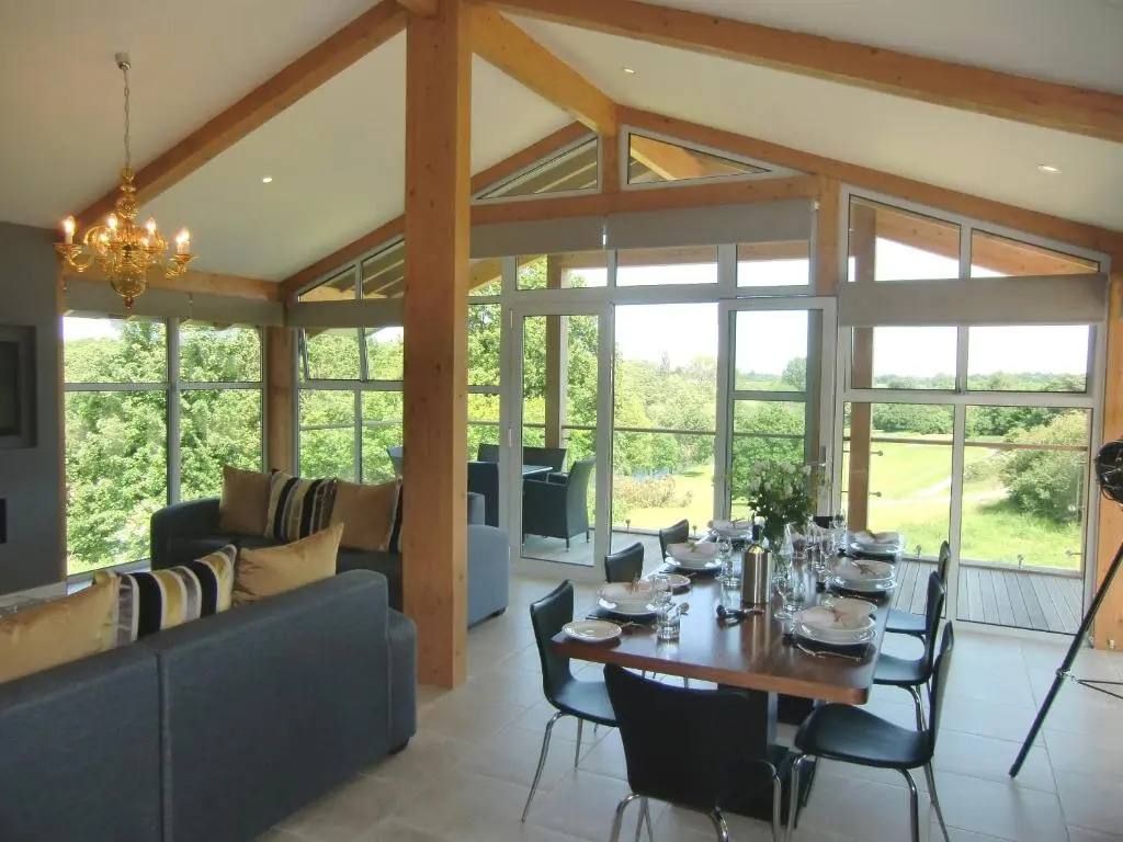 Apple Tree Lodges