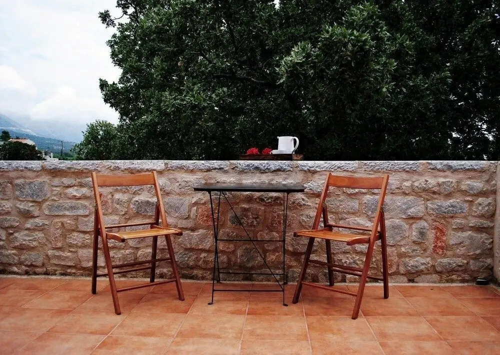 Vlyhada Residence & Restaurant