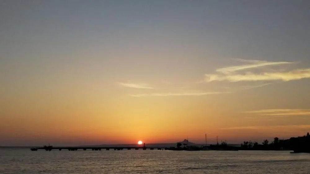 Sunset inn CHURASUN