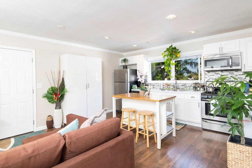 Cleveland 16 by Avantstay Modern, Breezy Comfort in San Diego!