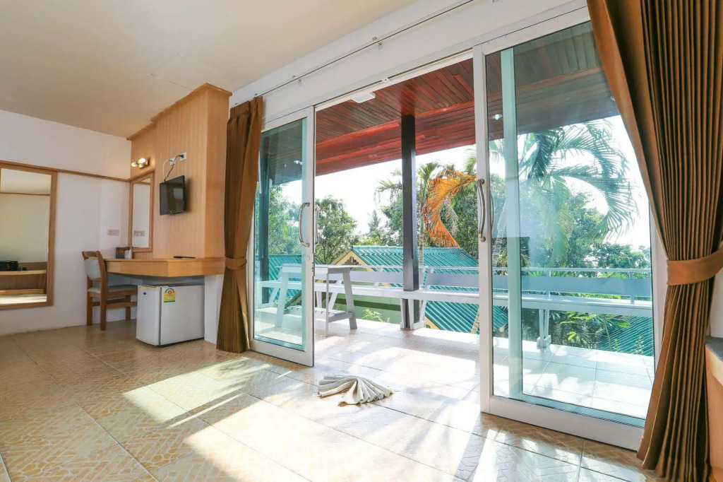 Haadson Resort & Koh Raham