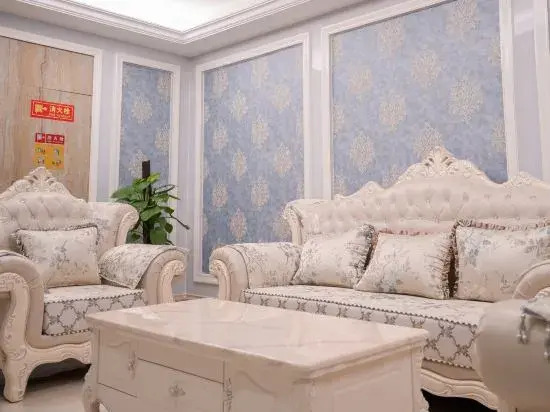 Vienna International Hotel (Ningbo South Business District Universal City)