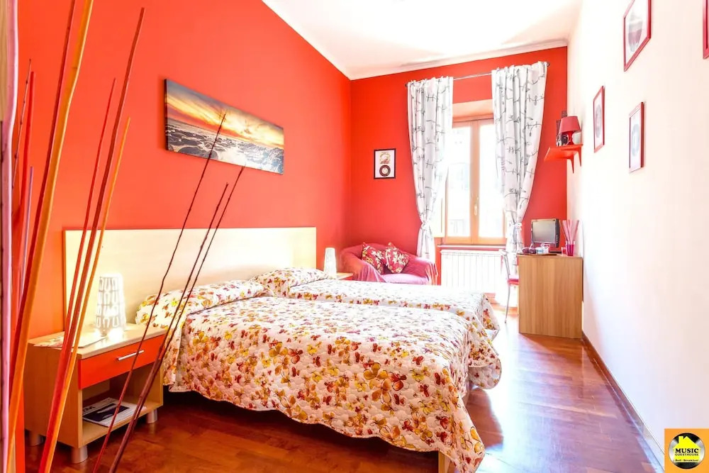 Apartment with 3 Bedrooms in Roma, with Wonderful City View And Wifi - 10 Km From the Beach