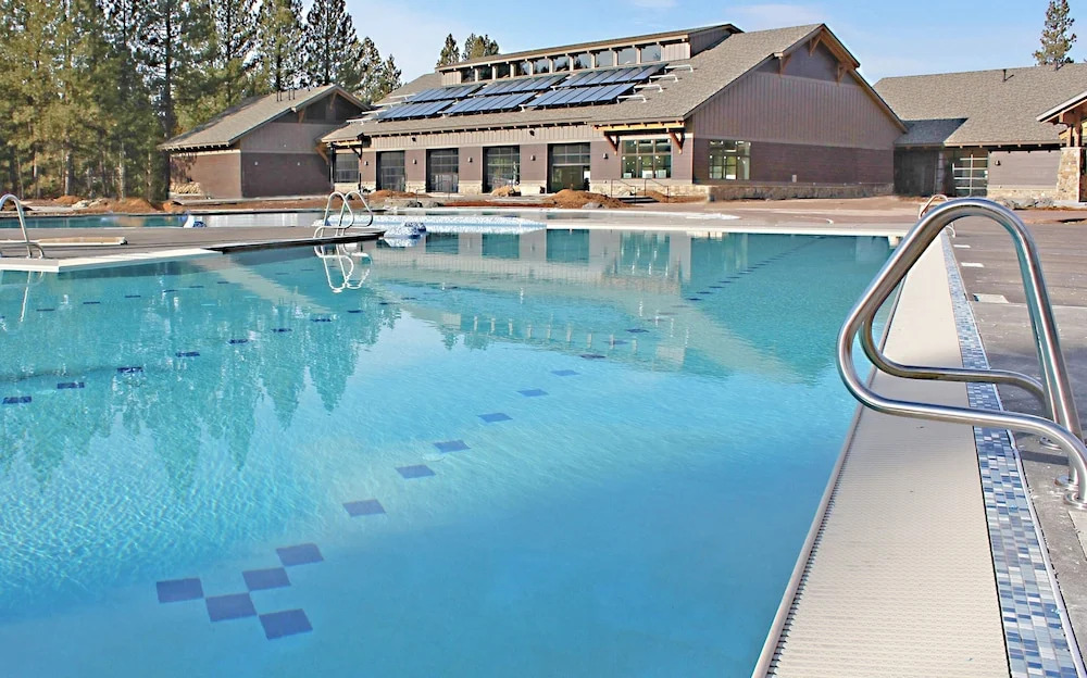 New Listing! All-season Haven - Hot Tub, Ping-pong 3 Bedroom Home