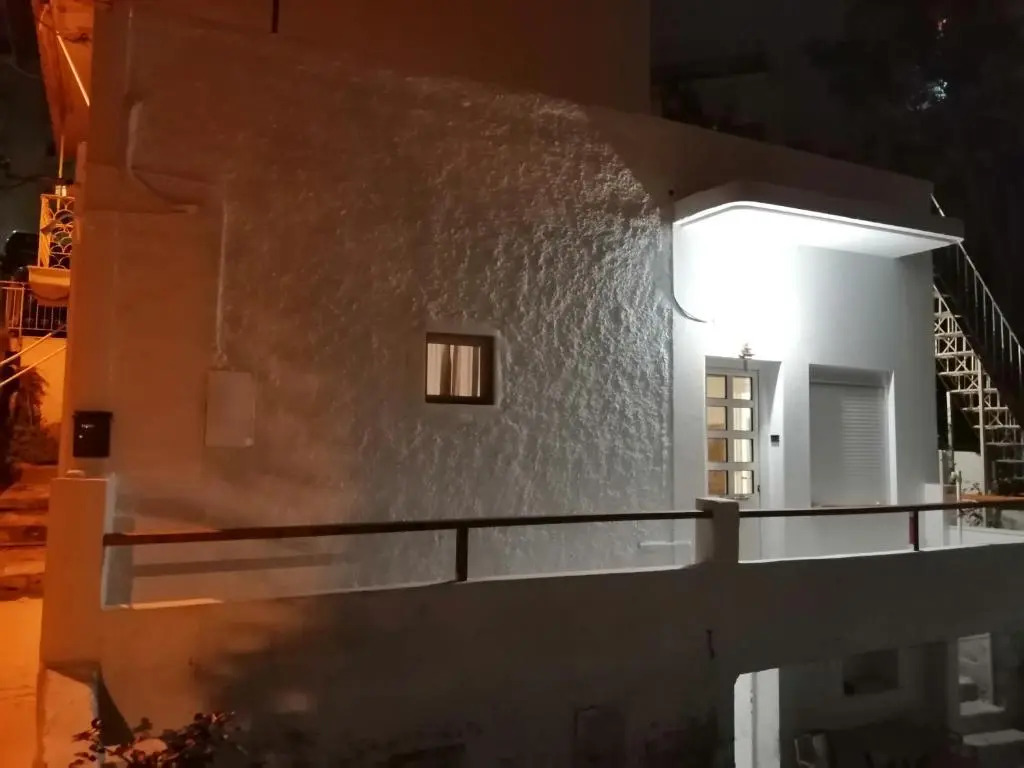 Antonia family house near center