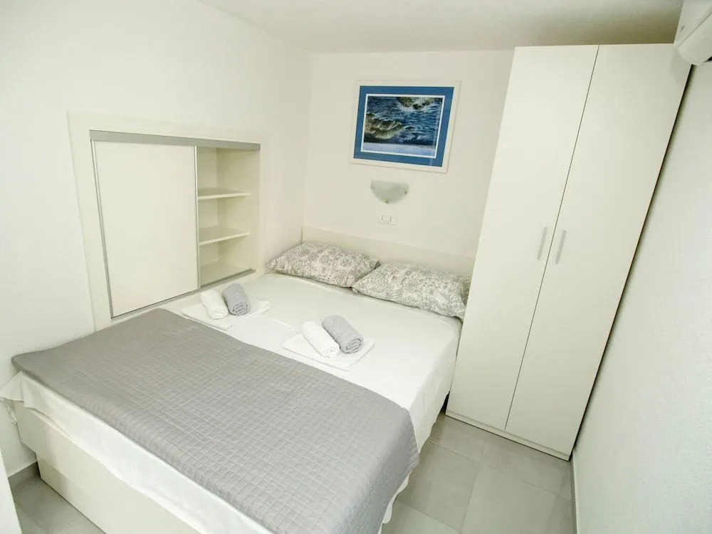 Apartments Miro