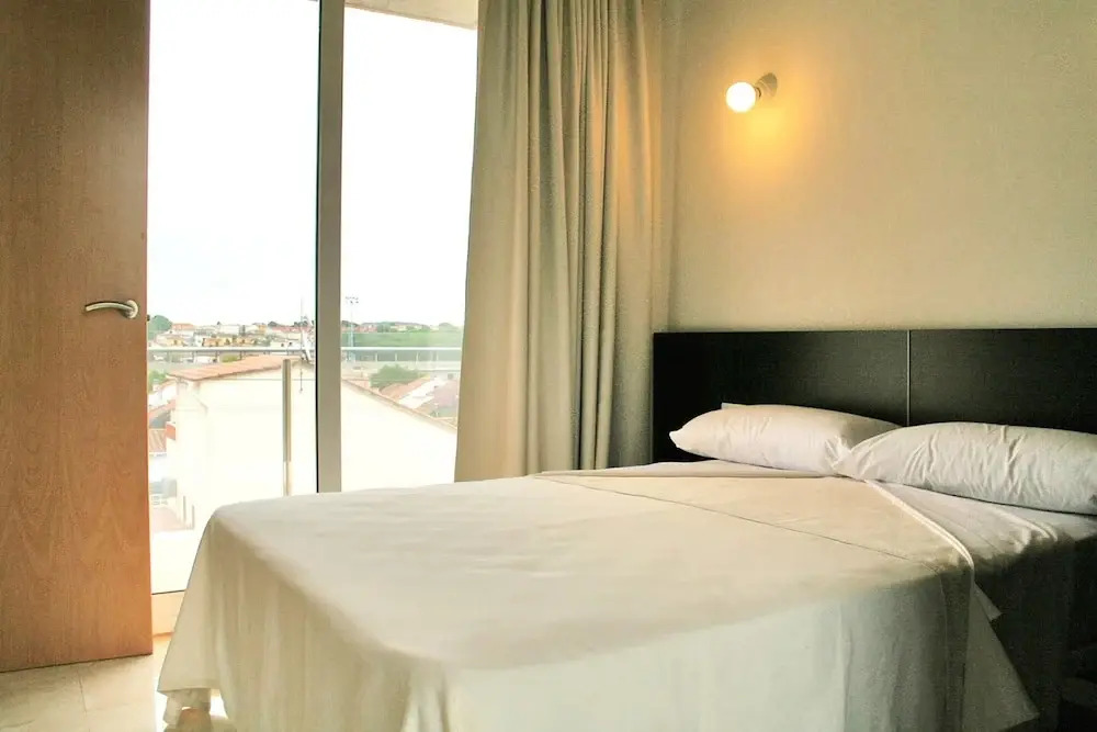 La Escala Apartment Near Beach for 3