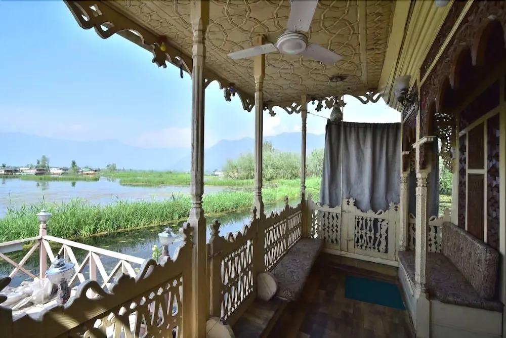 Houseboat