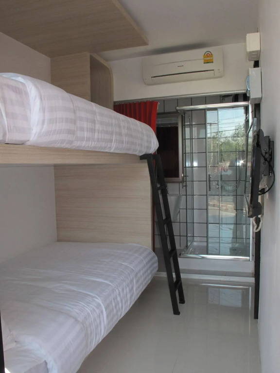 Sleepbox Chiangmai Hotel