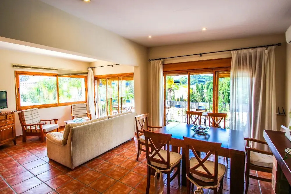 Pedro 6 - two story holiday home villa in El Portet