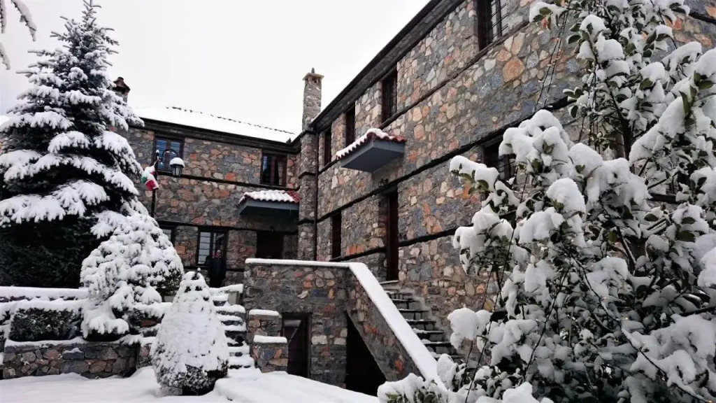 Luxurious Residence at the Village Square