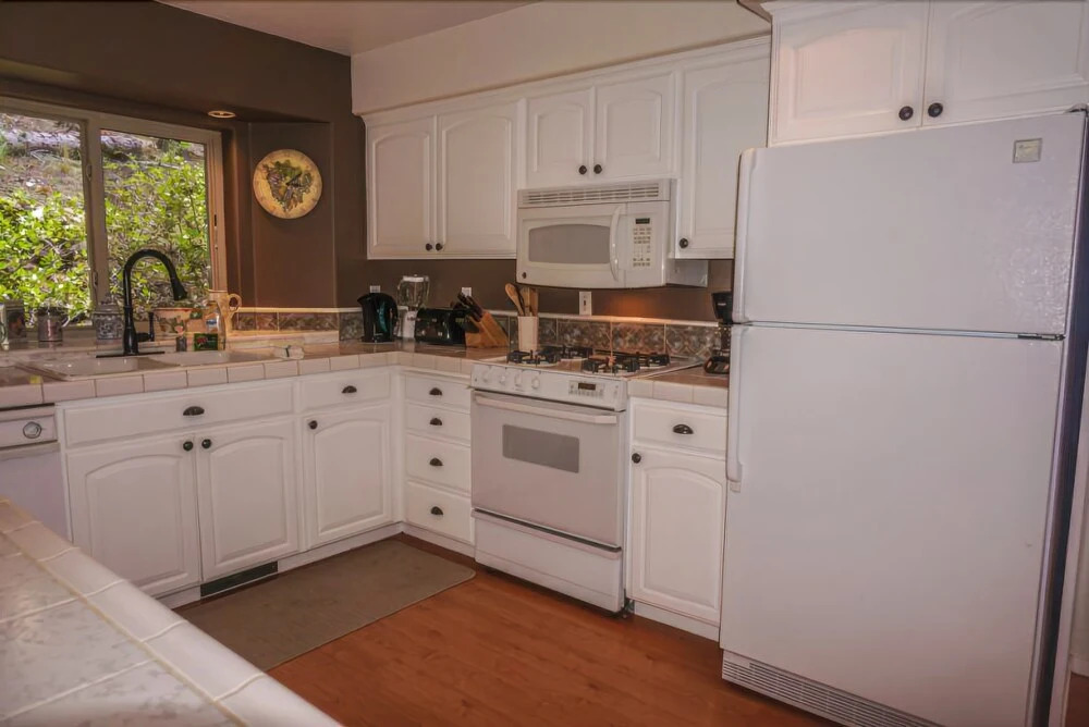 Rogers Retreat 3 Bedrooms 2.5 Bathrooms Home