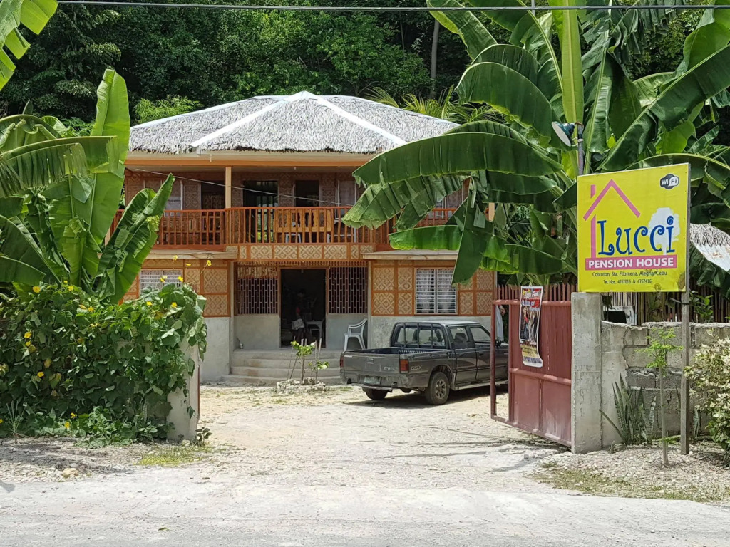 Lucci Pension House