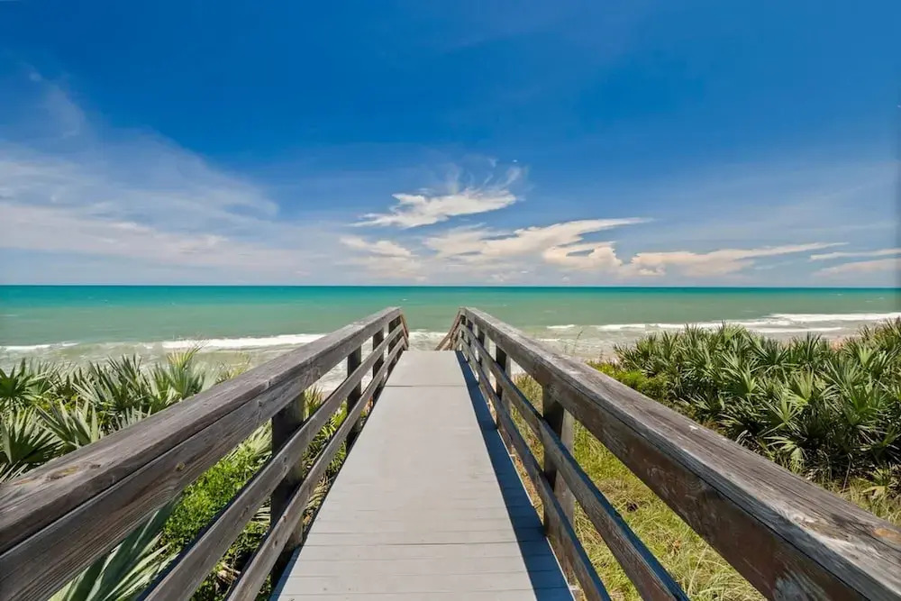 Beach House Mansion- Private Beach Walk Over