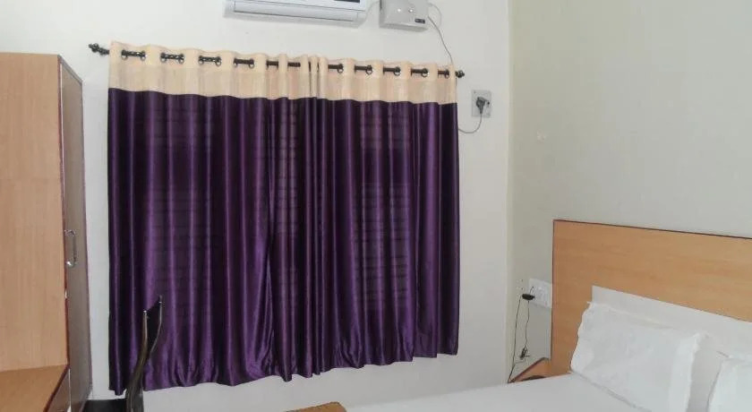 Hotel Pasuparthy Residency