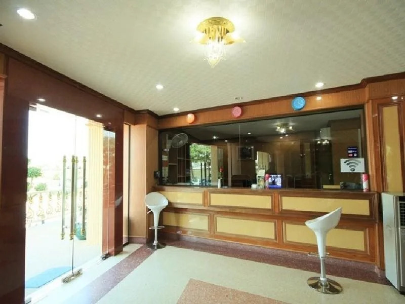 Rose Garden Hotel