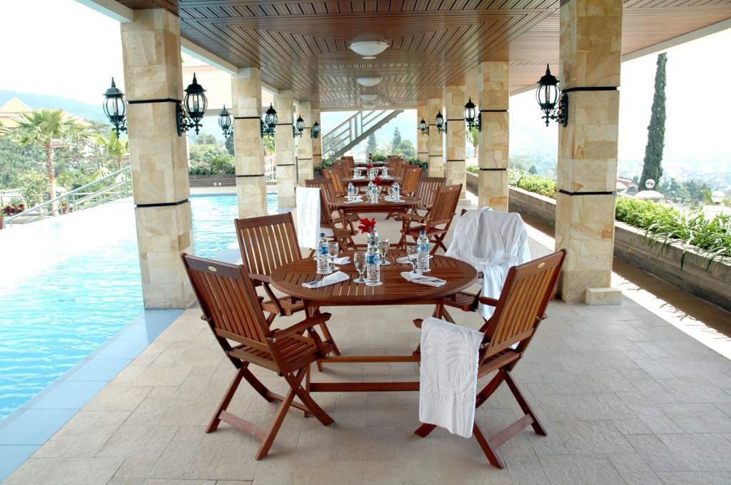 Royal Senyiur Hotel