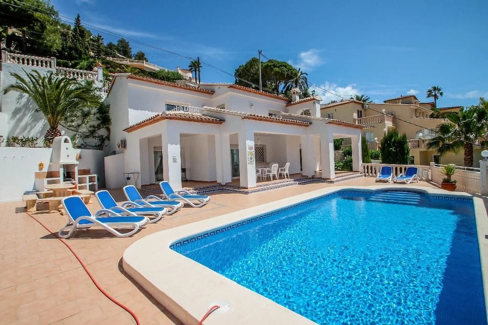 Sesam - sea view villa with private pool in Moraira