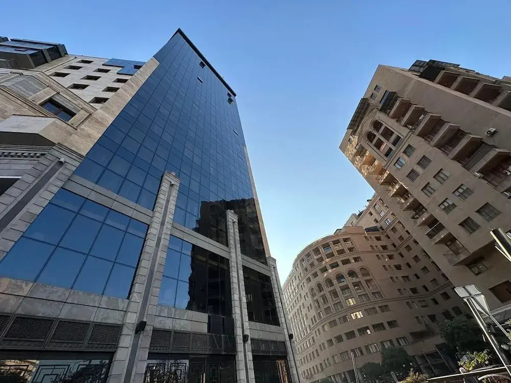 1bdr luxury apartment