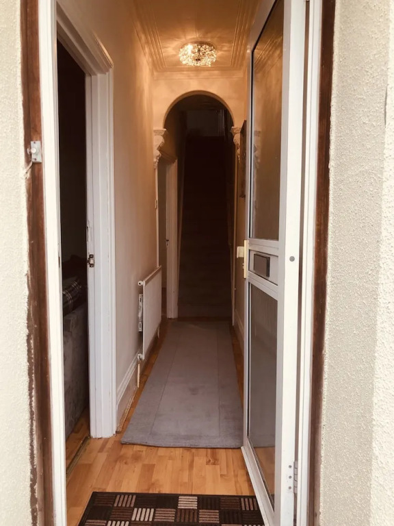Lovely 3-Bed House in Gillingham