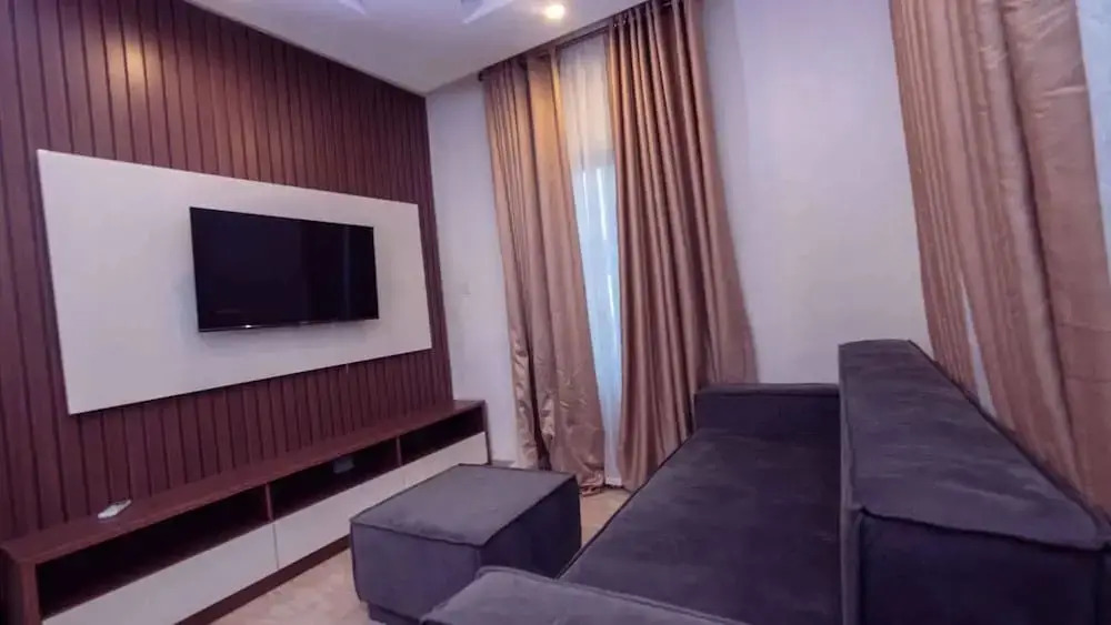 Ibizza Pit Hotel and Suites