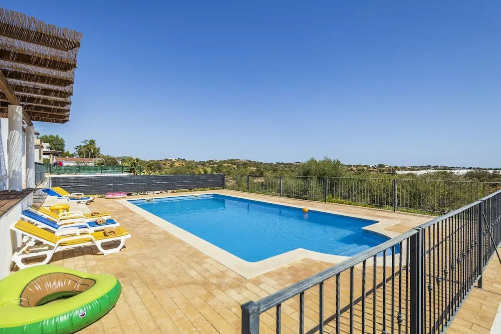 Villa Nina With 4 Bedrooms and 4 Bathrooms