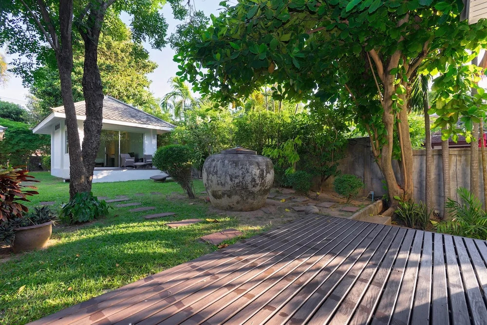 Ban Mok Talay - Beach Front Villa