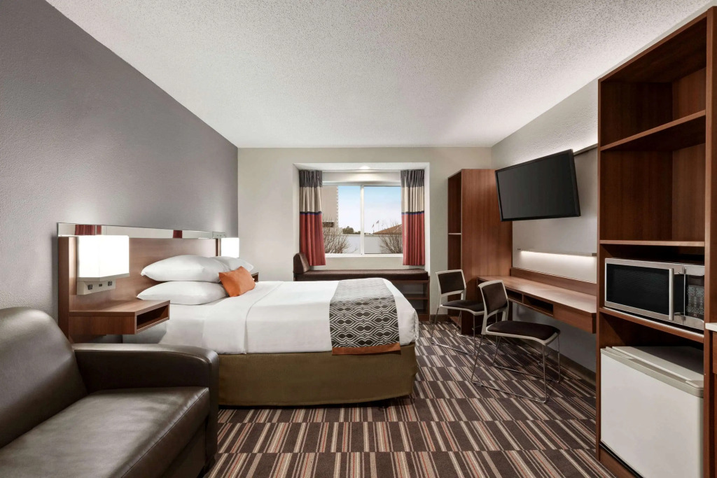 Microtel Inn & Suites by Wyndham