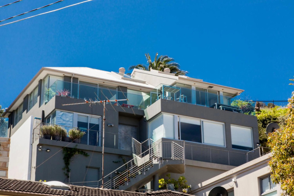 Bondi Lock-Down Retreat, The Cute Place To Put Up Your Feet
