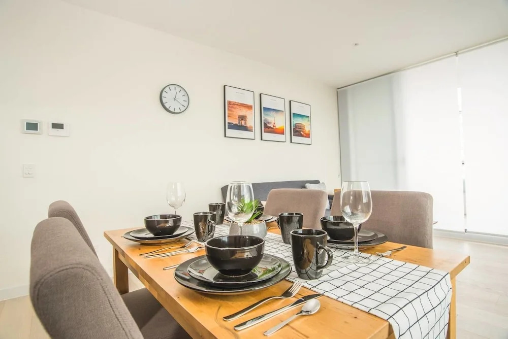 Lovely Two Bed Home In Macquarie Park