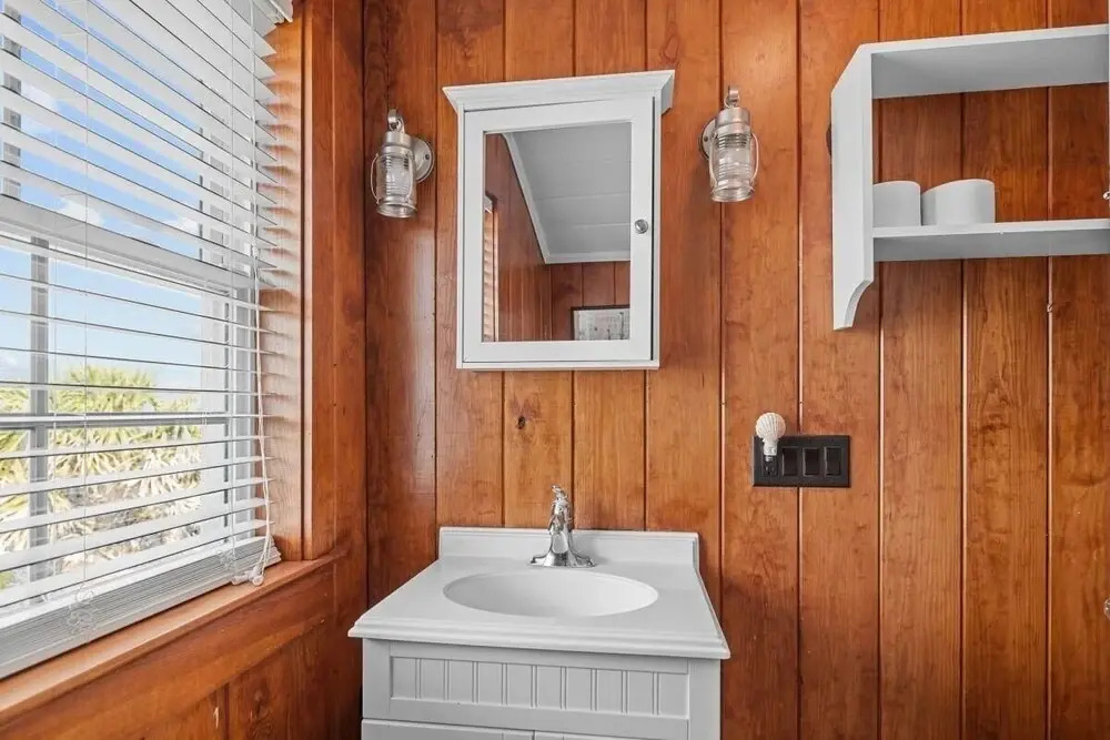 Sunset Shores 5 Bedroom Home