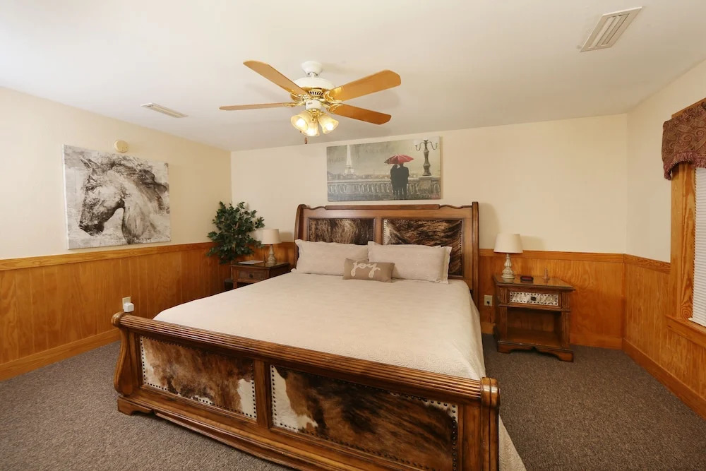 Wildwood Falls 4 - Two Bedroom Chalet