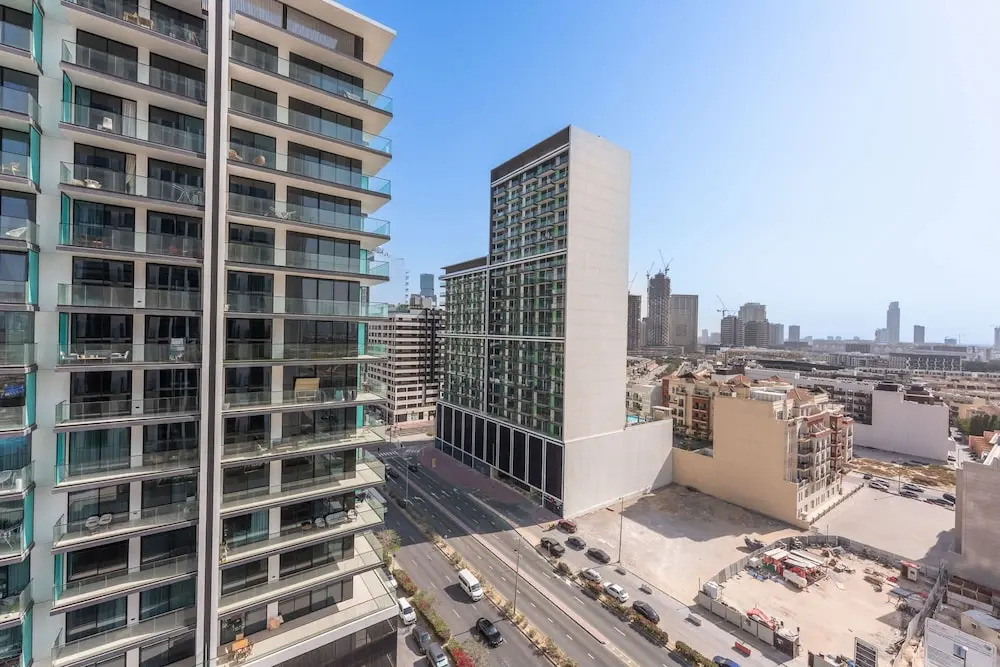 Gorgeous 1 Bedroom in Binghatti House and Sleeps 4