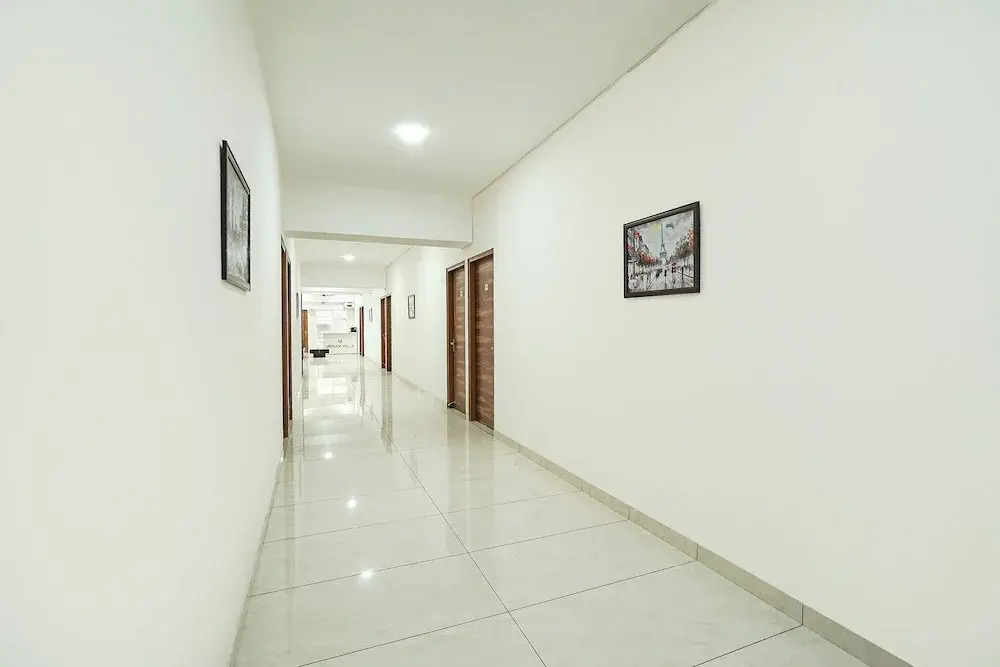 Fabhotel Urban Villa
