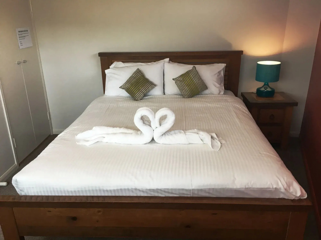 Grand Palais Boolarong Beachside Apartments