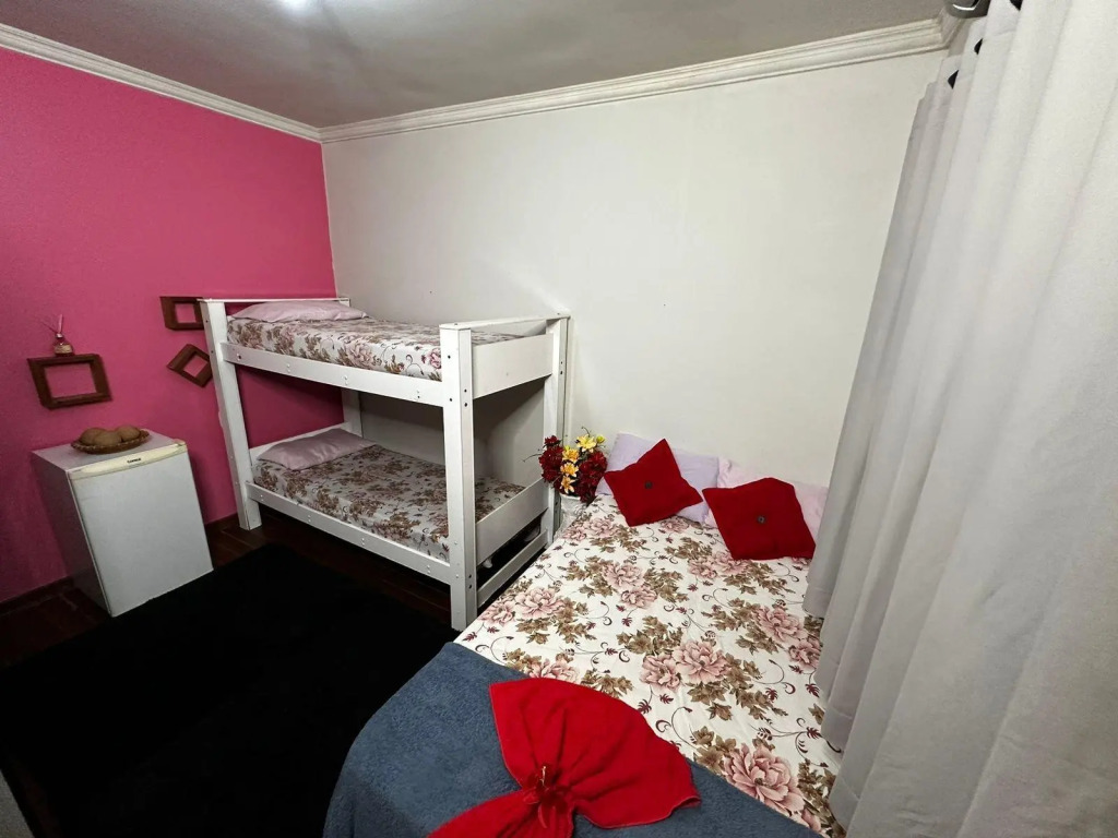 Pousada/ Quarto Com 2 Beliches Ideal Para Empresas